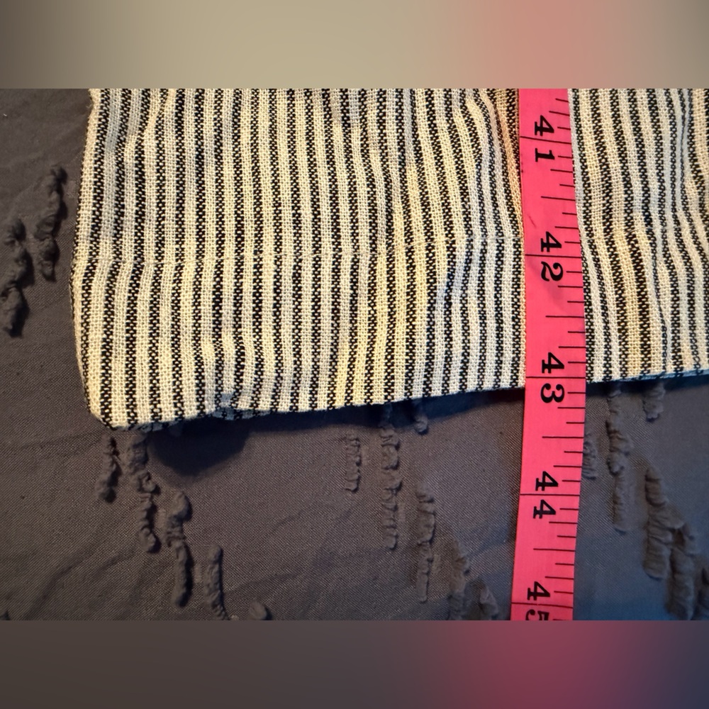 Gray Seersucker Wide-Leg Women's Pants - Picture 14 of 16